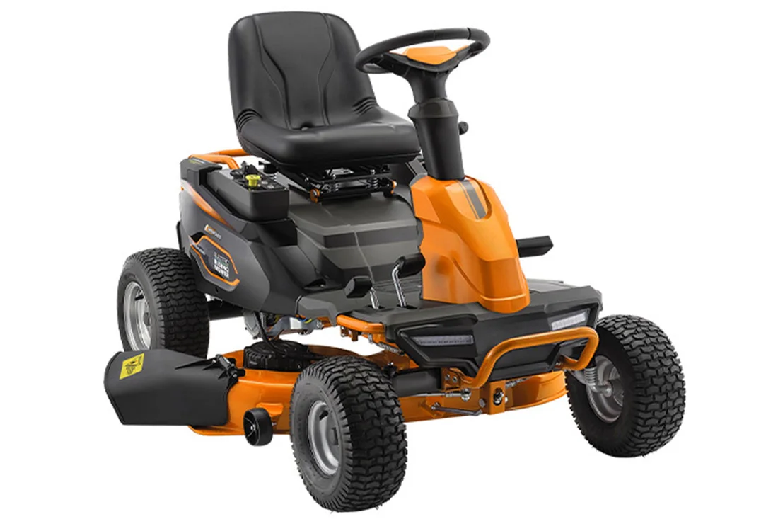 Akumulatorska traktor kosačica Villager Capricorn 38
